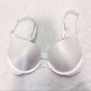 Victoria’s Secret White Bombshell Plunge Bra